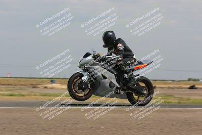 media/Sep-10-2023-Pacific Track Time (Sun) [[44210541ad]]/Group B/1220pm (Wheelie Bump)/
